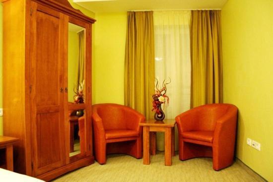 קלוז'-נאפוקה Hotel Lucy Star מראה חיצוני תמונה