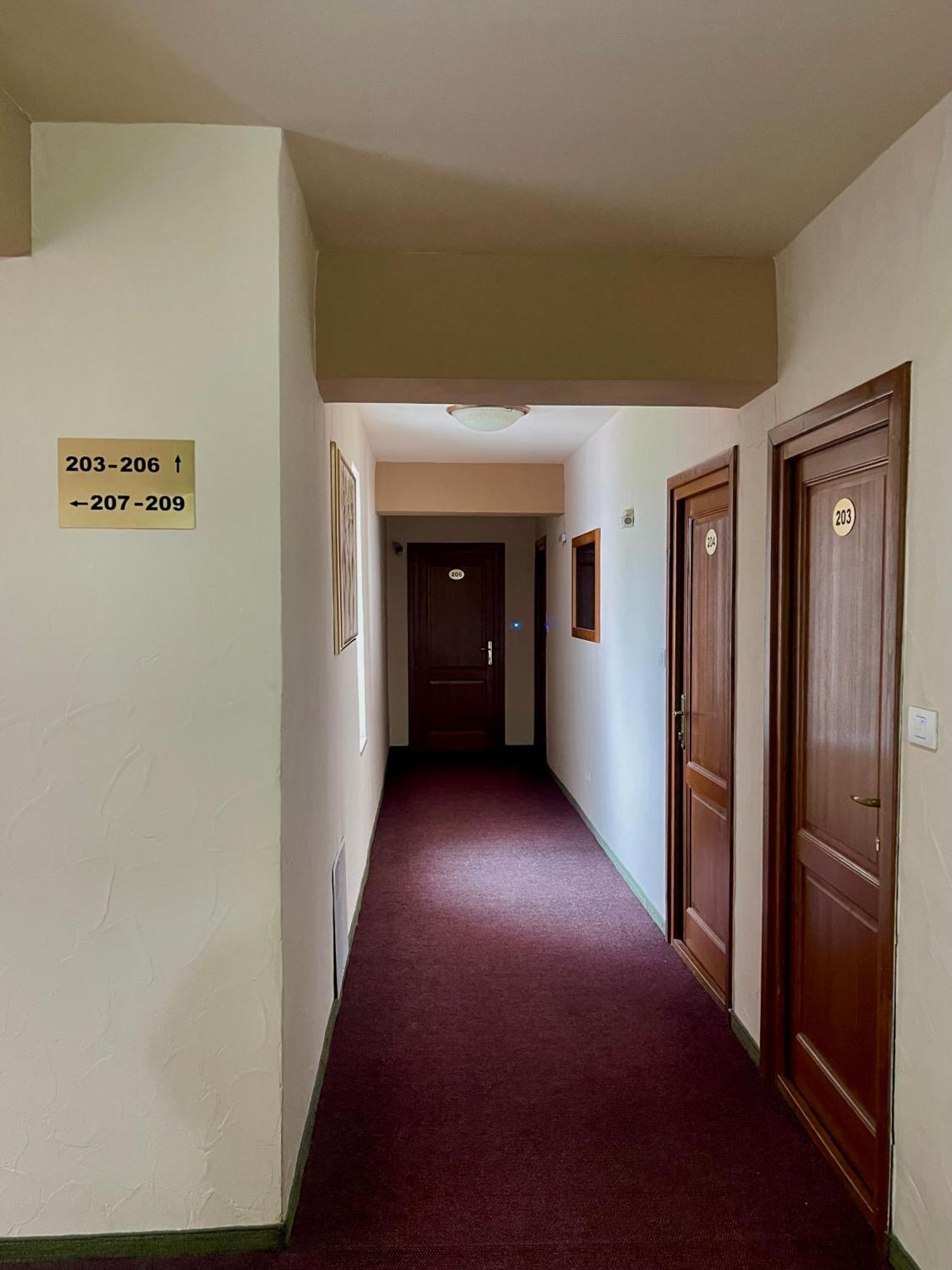 קלוז'-נאפוקה Hotel Lucy Star מראה חיצוני תמונה
